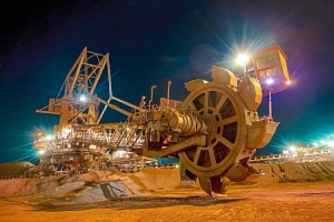 Anglo American completes Serpentina premium iron ore transaction    