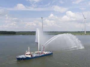 Damen delivers electric fire-fighting vessels in Hamburg