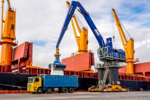 Game changing electric cranes for ABP Ipswich