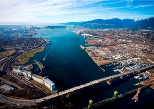 Grain volumes lift Vancouver to mid-year record