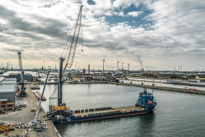 Liebherr takes Veemnatie to new heights