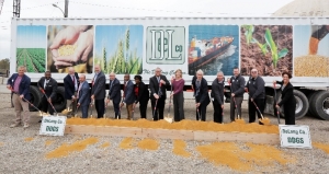 Major agricultural maritime export facility for Milwaukee