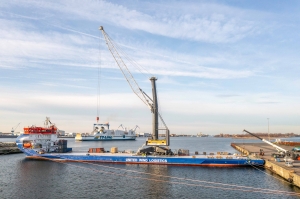 Marcor Stevedoring receives new LHM 800