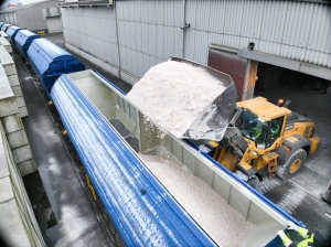 Rhenus Weserport builds its first rail loading facility