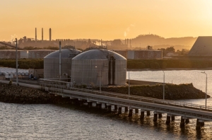  Rio Tinto to acquire Mitsubishi’s stake in Boyne aluminium smelter 
