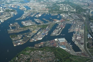 Slight decline in Rotterdam overall throughput as bulk stays firm