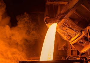 World steel production up